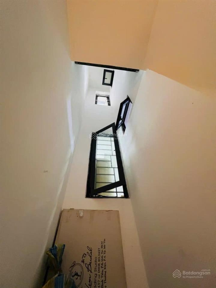 Chủ gấp bán giảm  600tr  giá  8 tỷ 300 ( tl ) nhà 3 tầng ( 80m2 )  mtkd 16m, p.bình hưng hoà