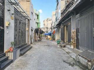 Giá  4 tỷ 750 ( tl ) nhà 3 tầng đường bình trị đông ( 40m2 )