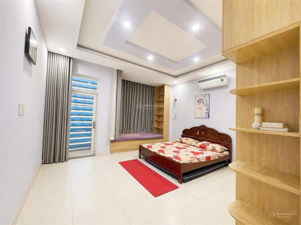 Nhà 2 tầng, ngang 5m x dài 20m cách gigamall chỉ 100m  giá 9 tỷ nhĩnh