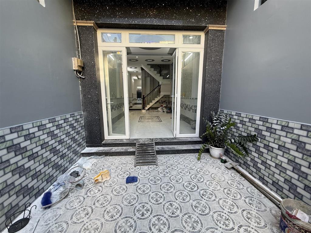 Nhà 4 tầng ( 80m2 ) p.bình phú cạnh đại lộ đông tây  giá  7 tỷ 200