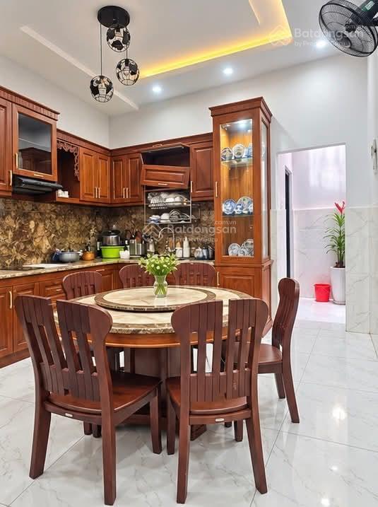 Nhà mặt tiền đường số khu tên lửa ( 64m2 ) 3 tầng  giá  9 tỷ ( thương lượng )