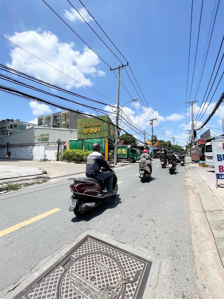 Lô đất ngang 4m x dài 16m (nở hậu đẹp) giá 5 tỷ 500  nằm ngay trương đình hội, phường phú định