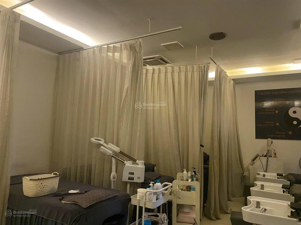 Siêu phẩm bất động sản dòng tiền đều 20tr/tháng  shop tầng 2 toà nhà vinhomes green bay mễ trì