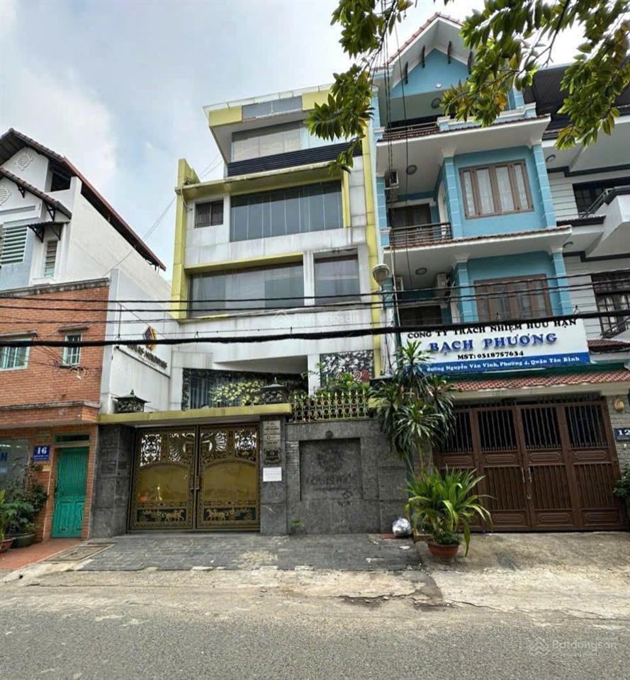Cần bán nhà 3 tầng đường lê quang đạo  phố tây sầm uất. dòng tiền 30tr/tháng