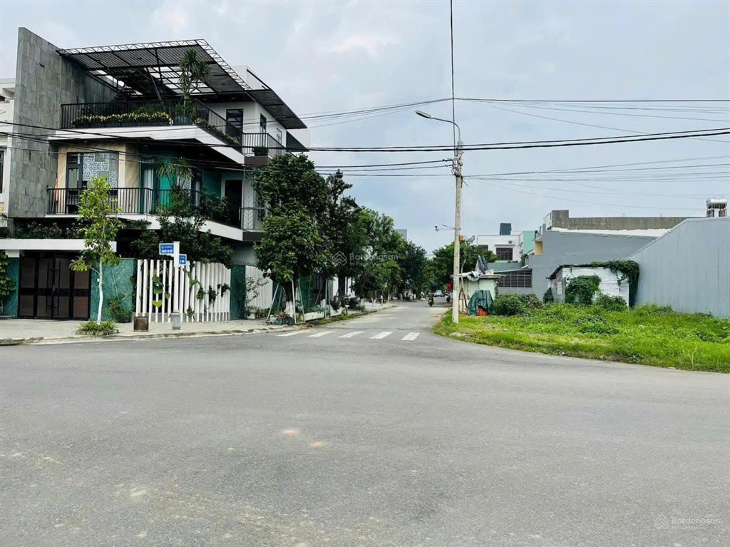 Tòa căn hộ 27 phòng mặt tiền hải hồ dòng tiền 100tr/tháng hiếm có trung tâm hải châu