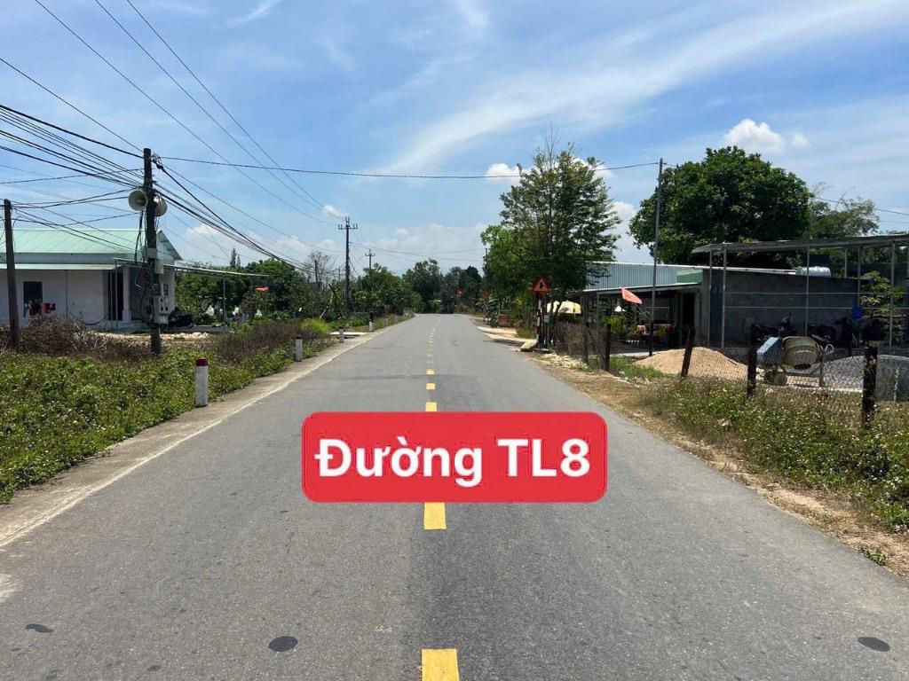 BÁN 2 LÔ LIỀN KỀ MT TỈNH LỘ 8 KHÁNH BÌNH , KHÁNH VĨNH . DT 448 và 420m2 , CÓ THỔ CƯ . GIÁ TỪ 385 TRIỆU/Lô