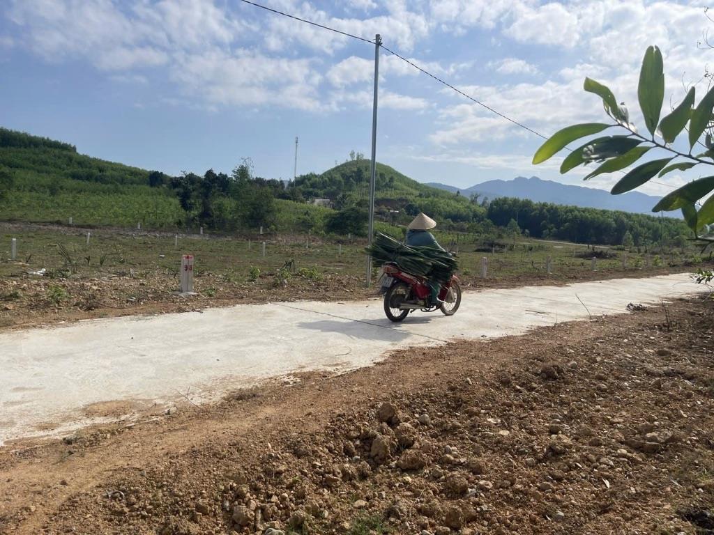 BÁN LÔ ĐẤT GIÁ CỰC RẺ Ở KHÁNH BÌNH , KHÁNH VĨNH . CHỈ 199 TRIỆU VỚI DT 186m2 CÓ THỔ CƯ