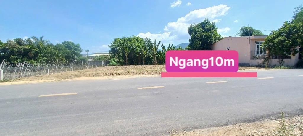 Bán lô đất mặt tiền Hương Lộ 45 Diên Phú , DIÊN KHÁNH . DT 209m2 có 123m2 thổ cư . GIÁ CỰC RẺ CHỈ 1 TỶ 750 TRIỆU 
