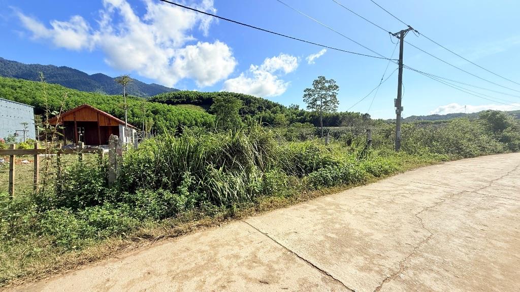 BÁN LÔ ĐẤT SIÊU RẺ Ở KHÁNH THƯỢNG , KHÁNH VĨNH . DT 500m2 FULL THỔ . PHÙ HỢP LÀM FARM , NHÀ VƯỜN . GIÁ CHỈ 350 TRIỆU 