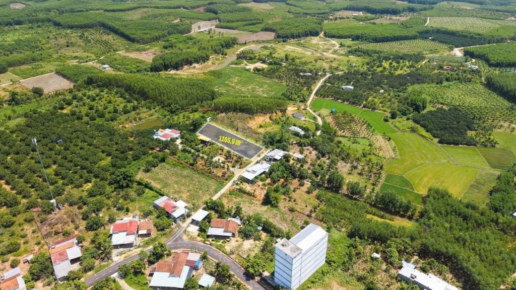 BÁN LÔ ĐẤT CÓ NHÀ CẤP 4 Ở KHÁNH ĐÔNG ,KHÁNH VĨNH. DT 1165m2 CÓ 300m2 THỔ . GIÁ 1 TỶ 199 TRIỆU 
