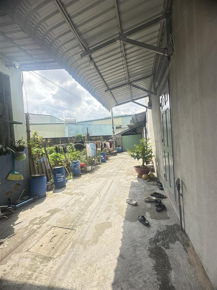 Bán 50m2 đất sổ hồng riêng, hẻm xe hơi đông hoà, dĩ an.