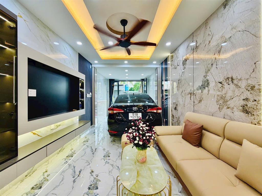 Lên sóng căn mặt tiền kinh doanh đa ngành nghề  gần công viên làng hoa