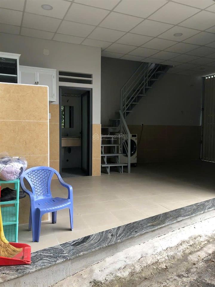 Bán nhà 1 lầu góc 2 mặt tiền thạnh lộc và bờ kênh q12, tphcm, chỉ 900tr