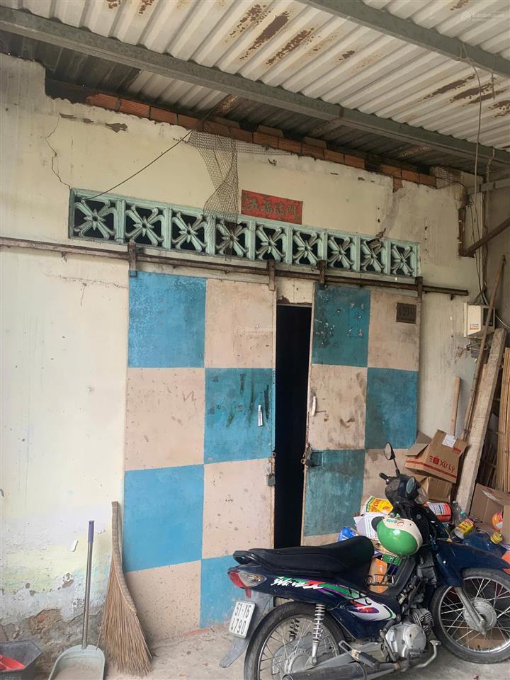 Bán nhà cấp 4, tiện xây mới, khu dân cư hiện hữu, đủ tiện ích, giá tốt, sổ