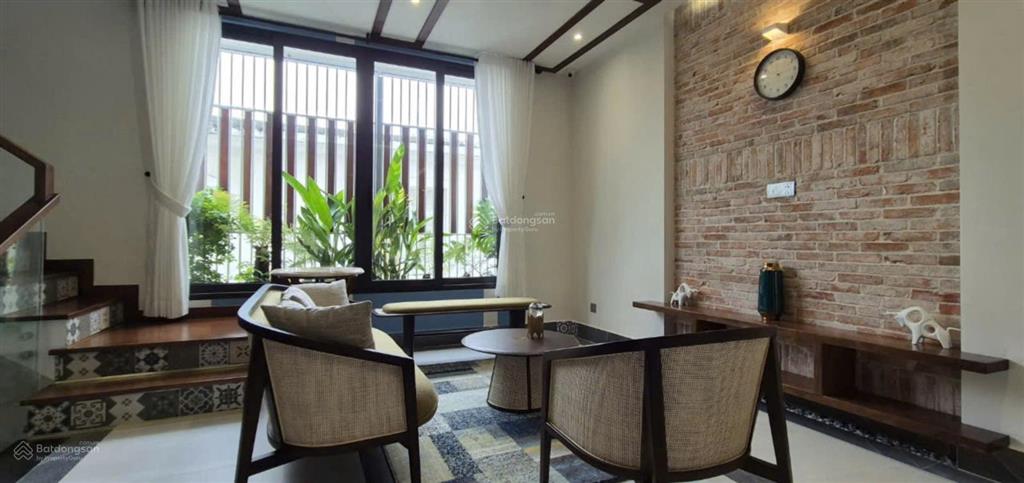 Cần bán gấp nhà phố đường cao triều phát, phú mỹ hưng giá giảm mạnh từ 30.5 tỷ còn 28.5 tỷ