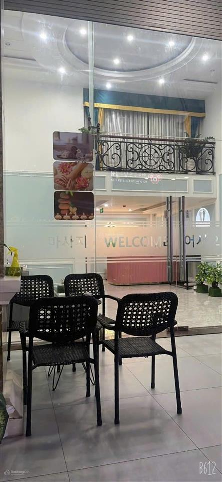 Hot, cần bán gấp căn hộ dịch vụ hưng phước 3 phú mỹ hưng, giá 30 tỷ rẻ nhất thị trường