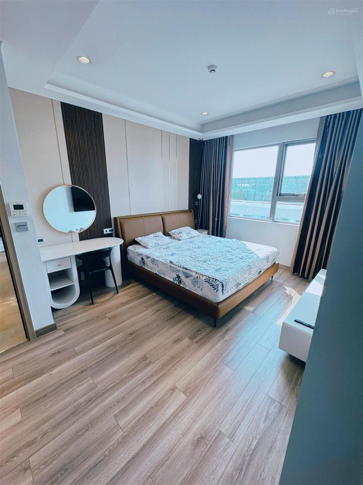 Giảm sâu từ 37 tỷ xuống còn 32,8 tỷ. cần bán biệt thự hưng thái 1  phú mỹ hưng