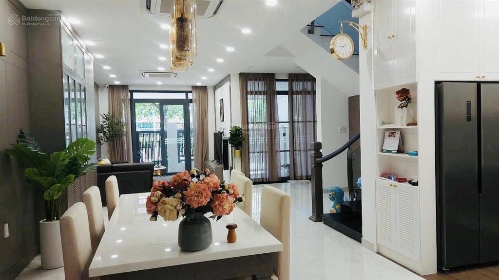 Cần bán căn góc giá 80 tỷ biệt thự mỹ văn đường số 17, phú mỹ hưng, quận 7