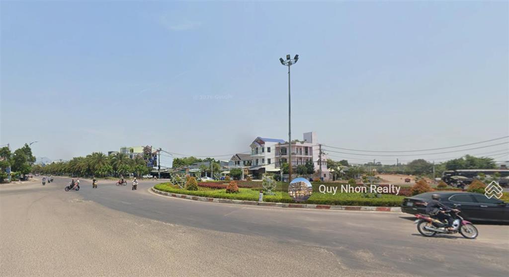 Bán nhà 5 tầng mt hùng vương, rộng 1000m2 sàn, 300m2 đất, mặt tiền sang xịn