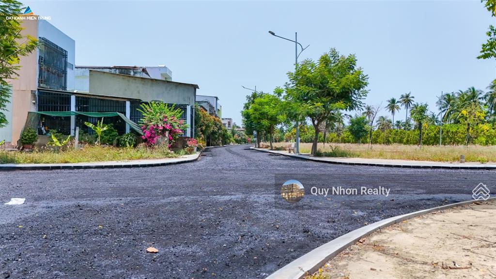 Bán đất nền mặt tiền đối lưng đường quang trung bồng sơn