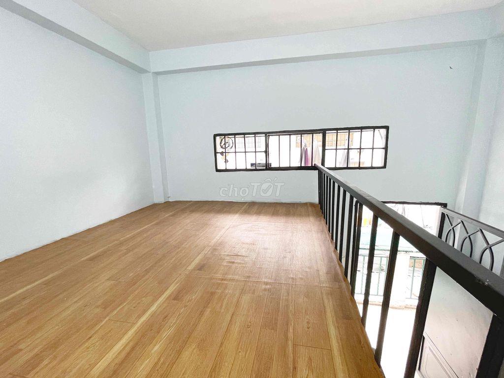 Phòng có gác, ban công chỉ từ 2.4 tr gần chợ An Nhơn P6