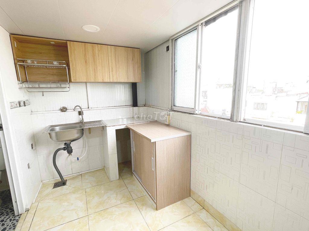 Phòng Đón nắng full NT, máy lạnh, Tủ lạnh Lê Văn Thọ
