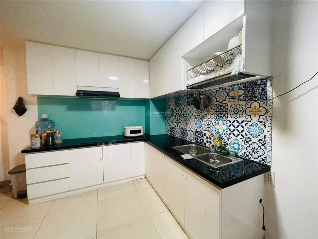Bán căn hộ sát phú mỹ hưng 3 phút 2pn2wc 84m2 sẵn sổ
