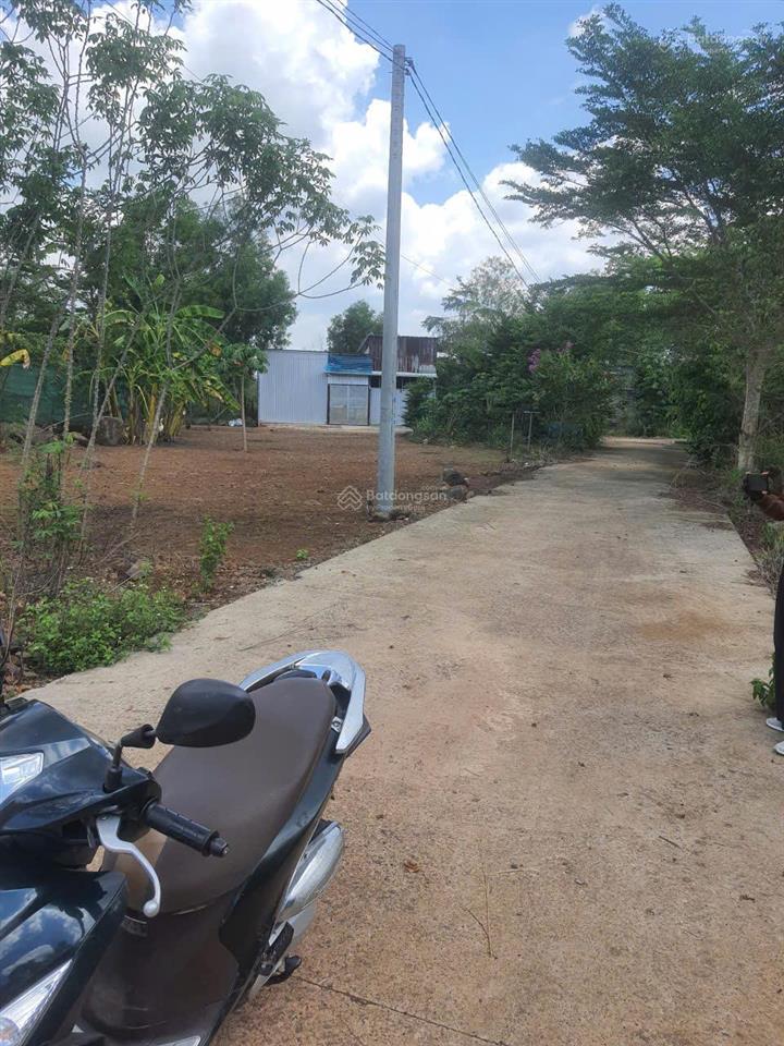 Mình chính chủ cần bán lô đất mặt tiền đất nội khu ấp 6 đường nguyễn hoàng trảng bom, đồng nai