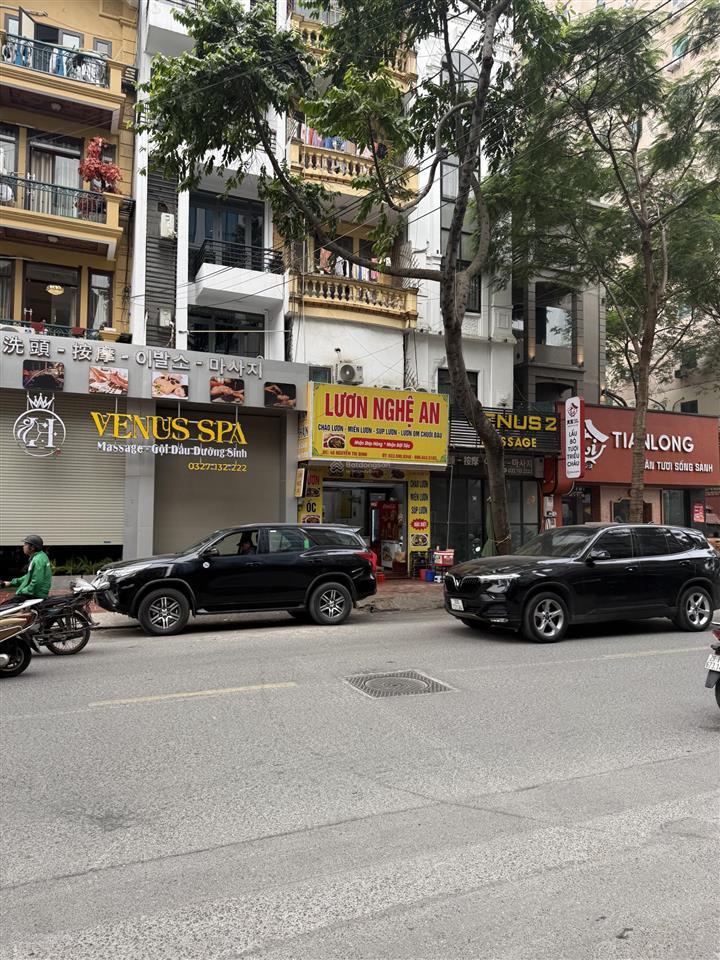 Bán tòa nhà 6 tầng khu chia lô ngõ ô tô phố nguyễn thị định, dt 80m, giá 33 tỷ 600 triệu.