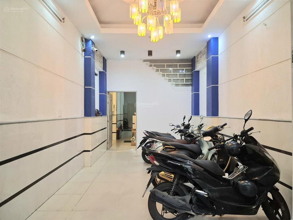 Cho thuê chdv 35m2, giá tốt tại âu dương lân, q8, tp.hcm