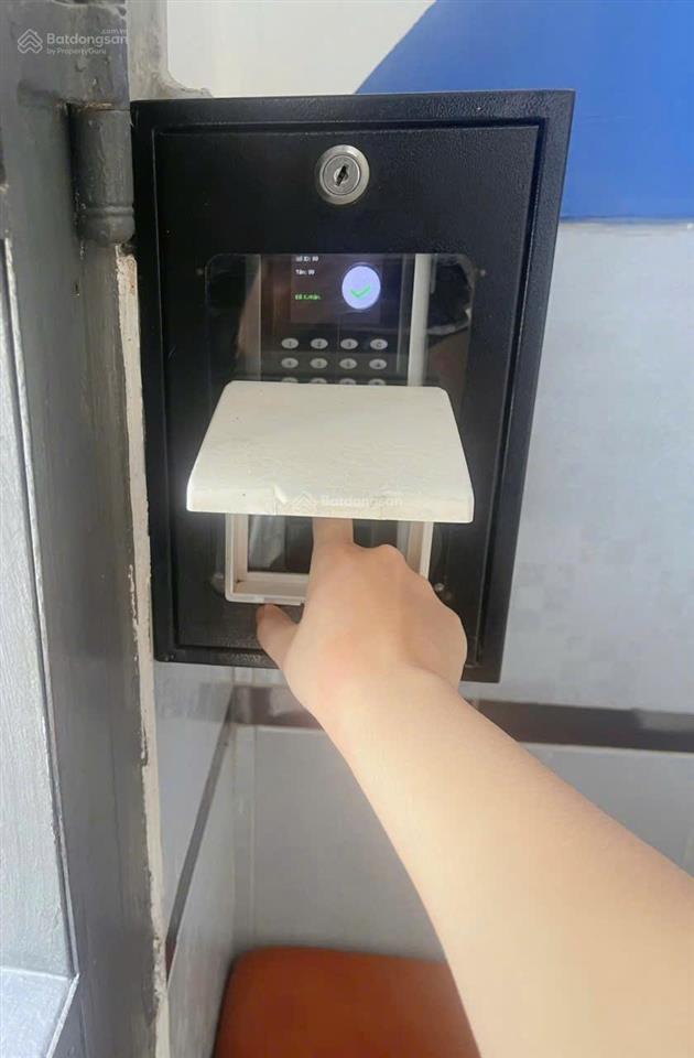 Cho thuê chdv 35m2, giá tốt tại âu dương lân, q8, tp.hcm