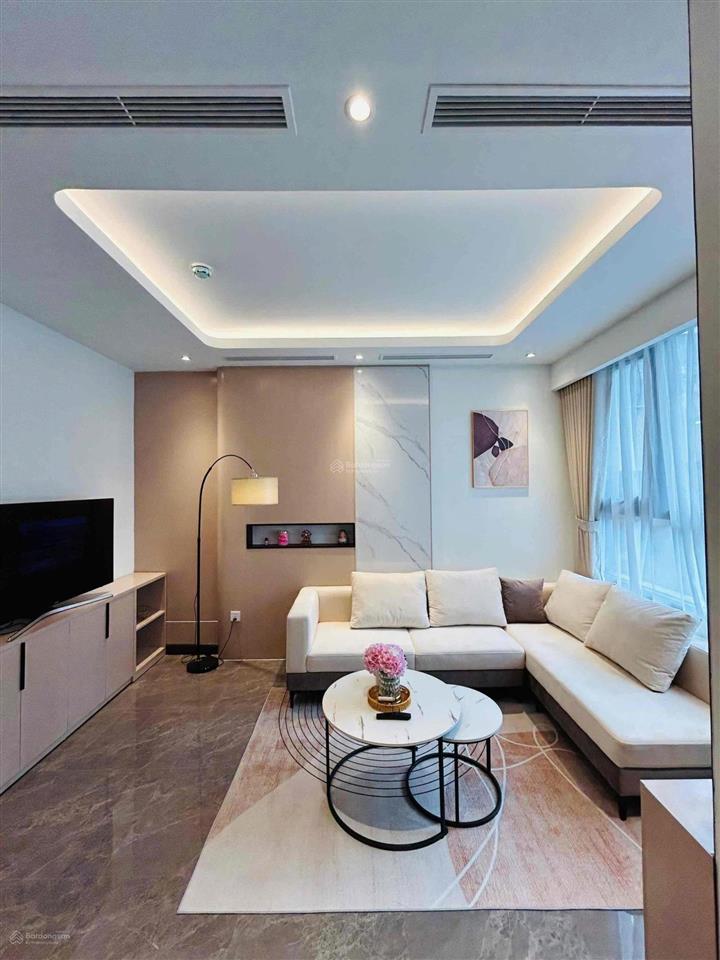 Bán căn góc 2pn 2vs đông nam, view hồ tc giá hời the gloria. bàn giao full nt. sẵn sổ lâu dài