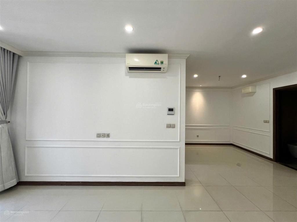 Cho thuê cc hado centrosa garden, giá ưu đãi chỉ với 17 triệu, 61m2, 1pn 1wc