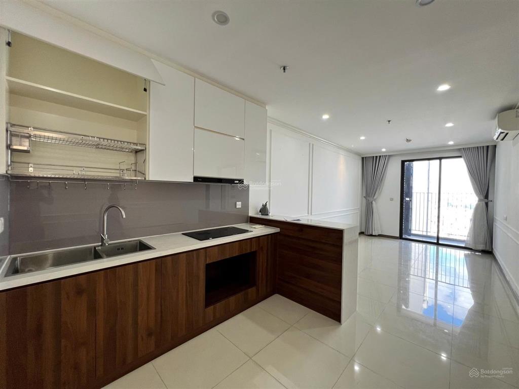 Cho thuê cc hado centrosa garden, giá ưu đãi chỉ với 17 triệu, 61m2, 1pn 1wc