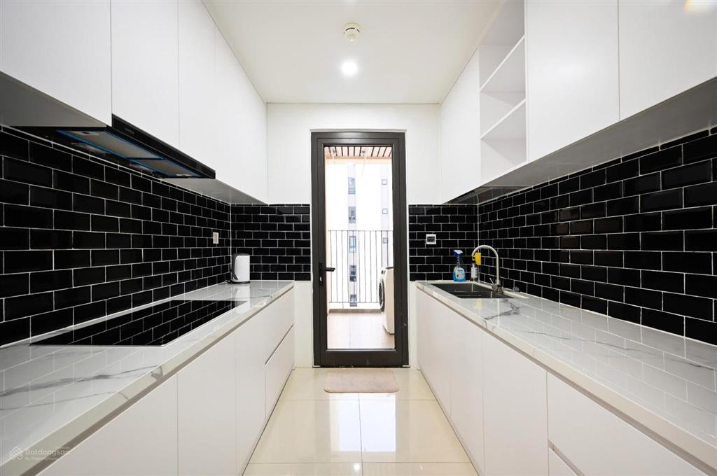 Cho thuê căn hộ 3pn, 2wc, 107m2 tại hado centrosa garden, 29 triệu vnd