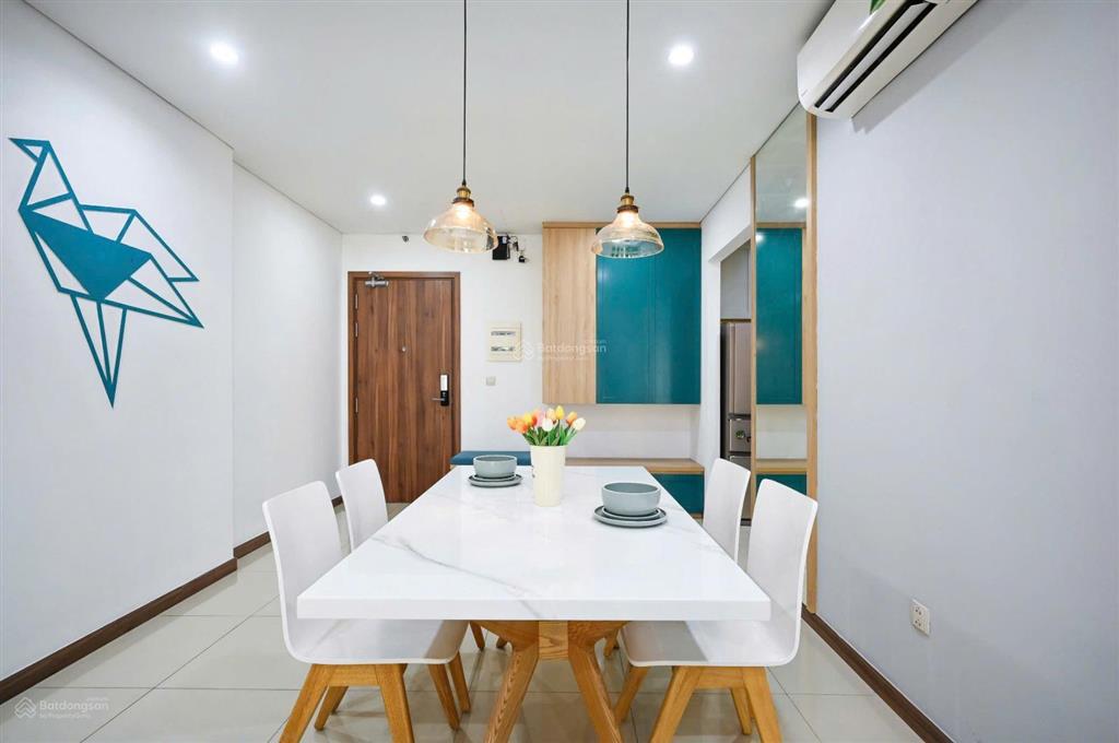 Cho thuê cc 3pn, 2wc, 108m2 kèm thêm 20m2 sân vườn tại hado centrosa garden, 30 triệu, q10, hcm