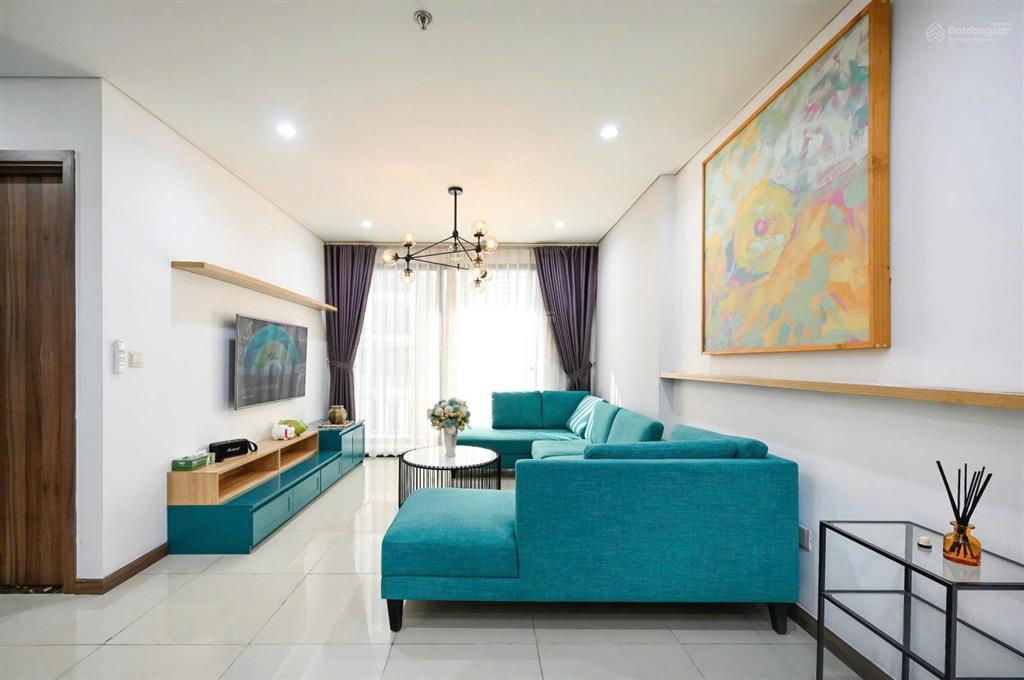 Cho thuê cc 3pn, 2wc, 108m2 kèm thêm 20m2 sân vườn tại hado centrosa garden, 30 triệu, q10, hcm