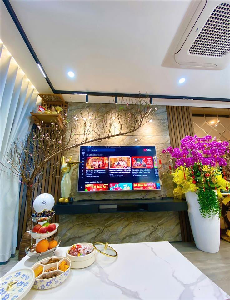 Cho thuê căn hộ 2pn 2wc nội thất cao cấp view đẹp