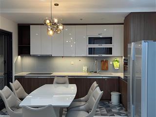 Bán căn hộ 2pn view hoàng hôn cực đẹp tầng trung