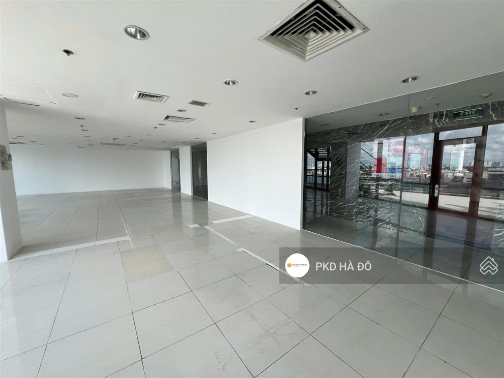 Cho thuê văn phòng đối diện sân bay tân sơn nhất, giá tốt, quản lý chuyên nghiệp  cđt 0933 626 ***
