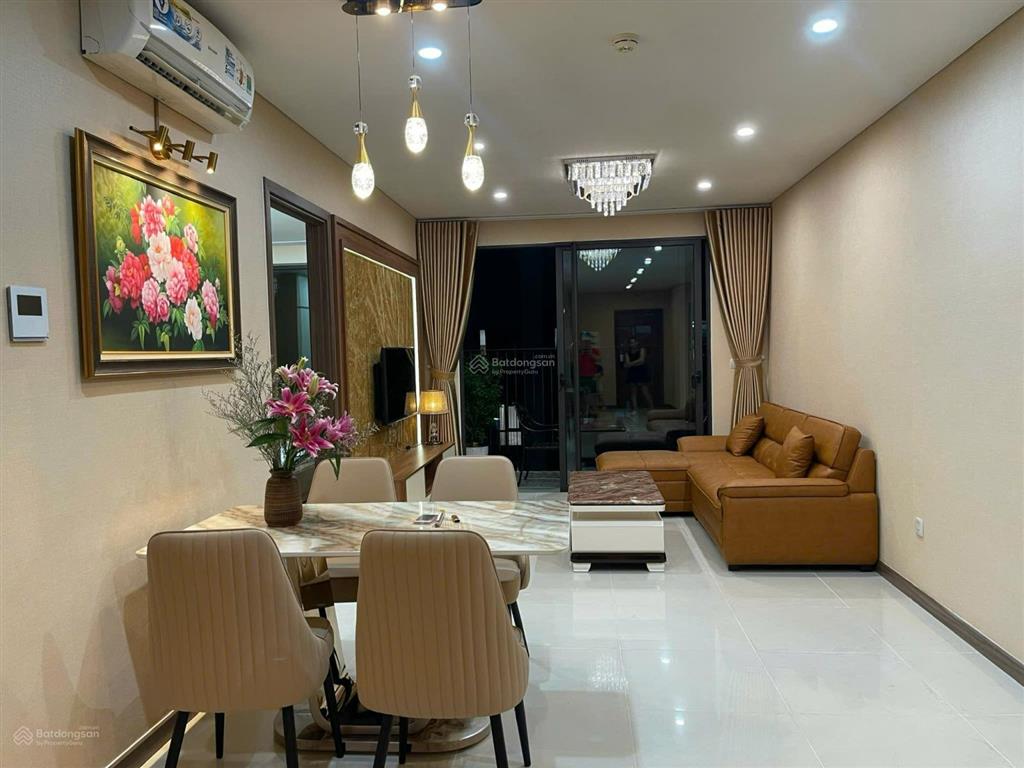 Bán / sang nhượng căn hộ 3pn giá chỉ 13,5 tỷ sổ hồng sẵn  xem nhà 0933 626 ***