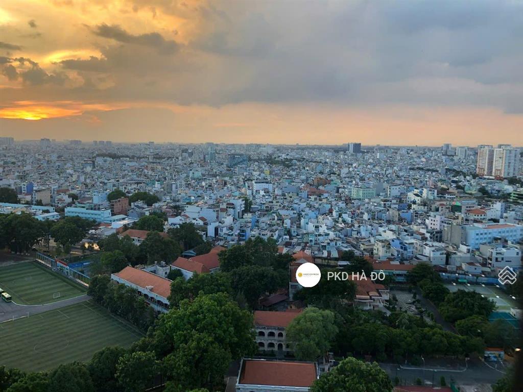 Bán căn hộ 2pn view thoáng đẹp giá chỉ 10,5 tỷ