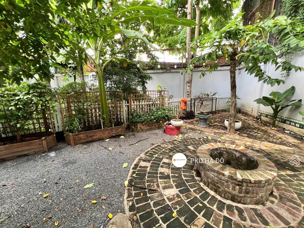 Cho thuê biệt thự đơn lập đậu 2 ô tô trung tâm quận 10  cđt 0933 626 ***