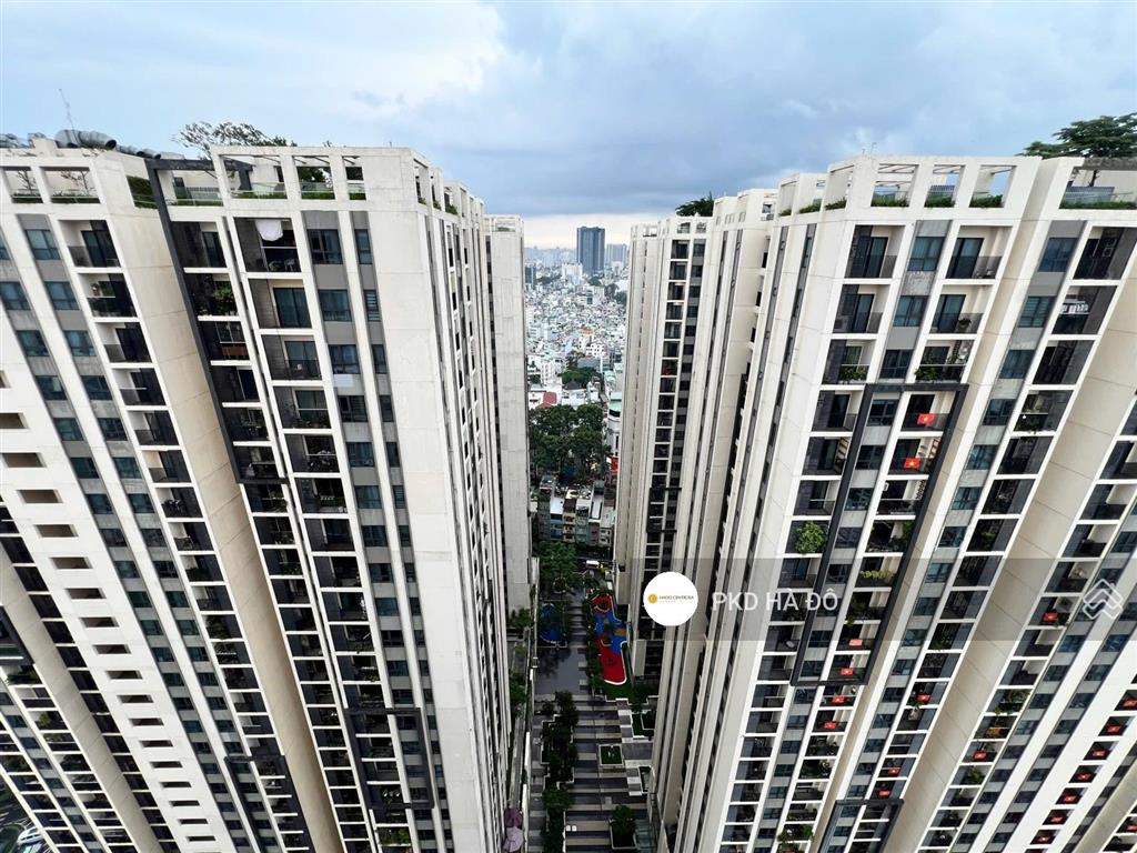 Bán căn hộ 2pn nội thất đẹp tại hà đô centrosa garden