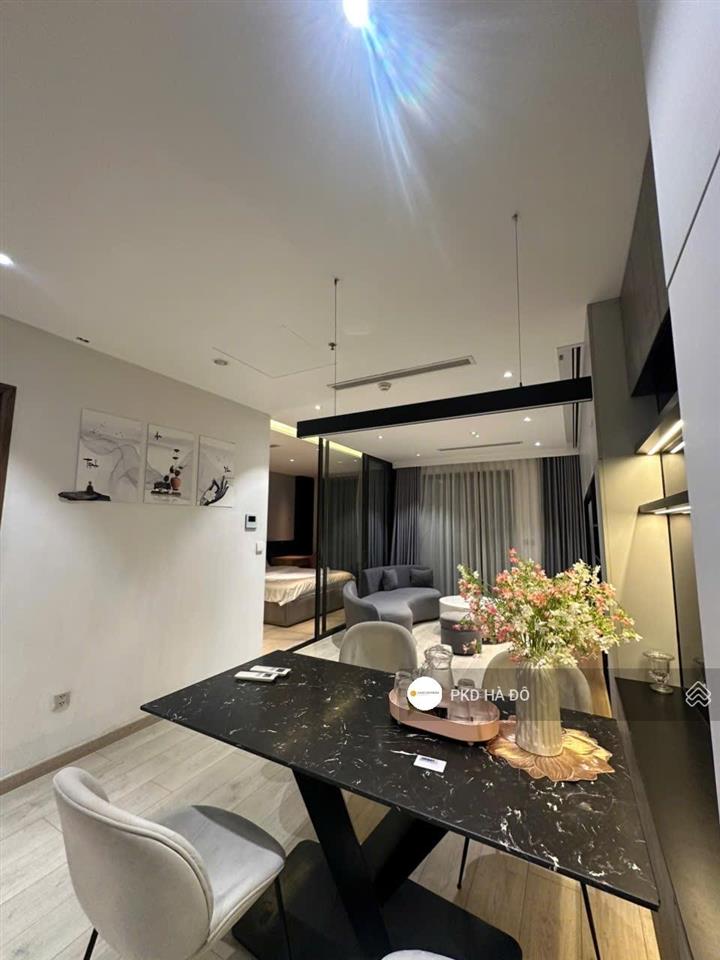 Bán căn hộ 2pn có sổ nội thất siêu đẹp tại hà đô centrosa garden