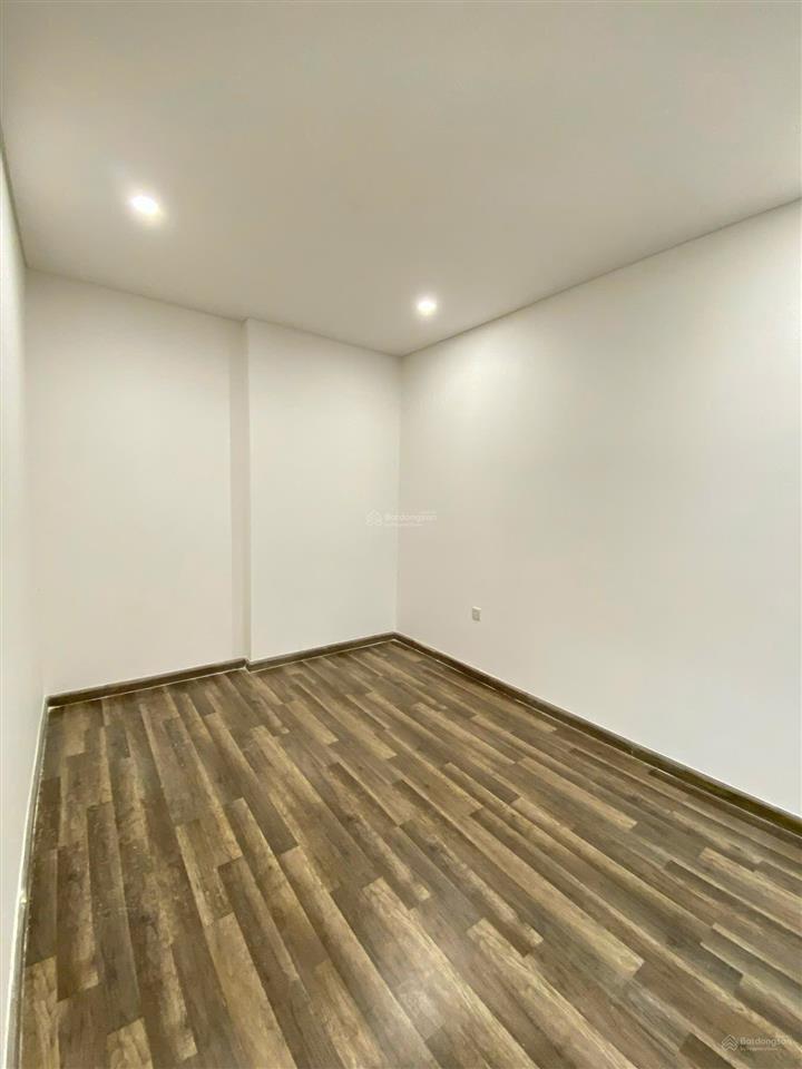 Bán căn hộ 2pn 87m2 nội thất cơ bản chuẩn bị ra sổ giá 9,9 tỷ