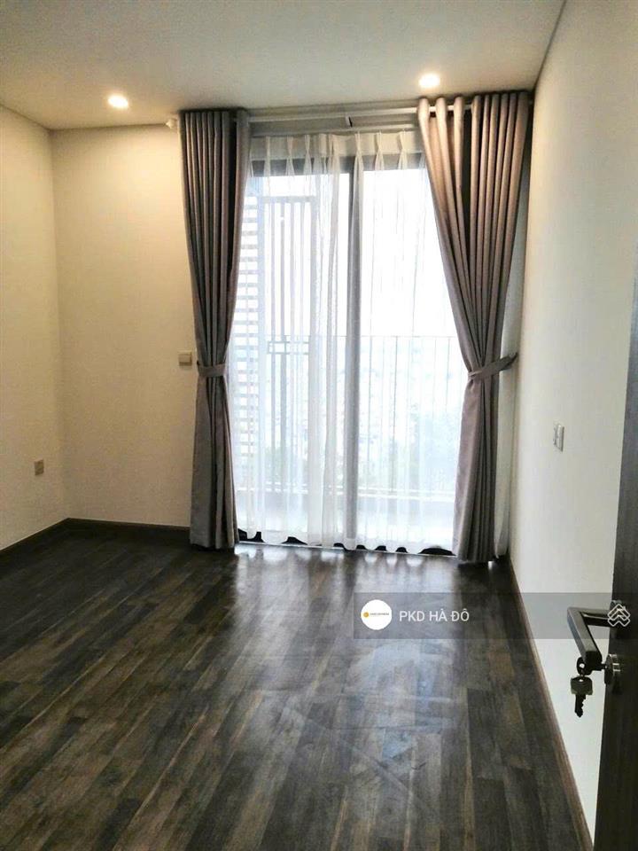 Cho thuê cc 3pn  2wc (105m2) giá chỉ 25 triệu tại hado centrosa garden