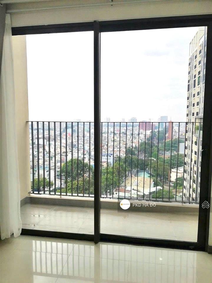 Cho thuê cc 3pn  2wc (105m2) giá chỉ 25 triệu tại hado centrosa garden