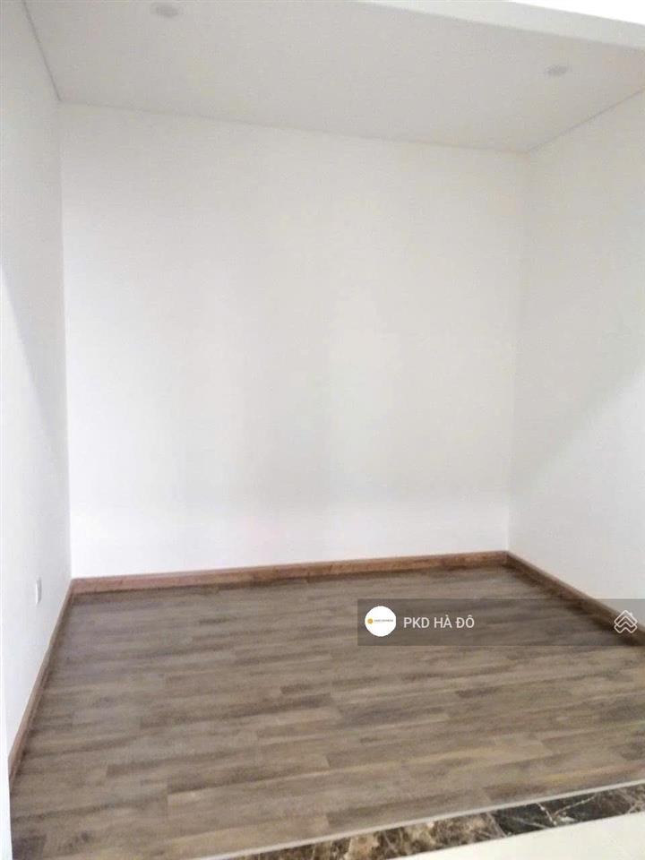 Cho thuê cc 3pn  2wc (105m2) giá chỉ 25 triệu tại hado centrosa garden