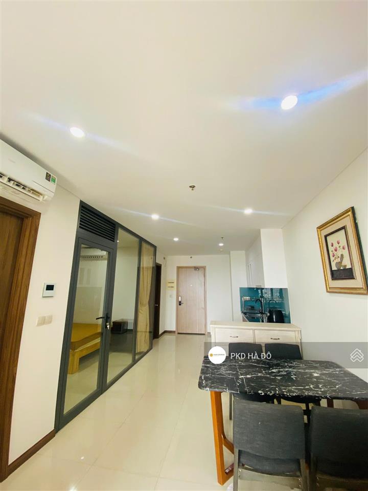 Cho thuê căn hộ 2pn, 1wc, 61m2 tại hado centrosa garden, giá tốt, quận 10, tp.hcm